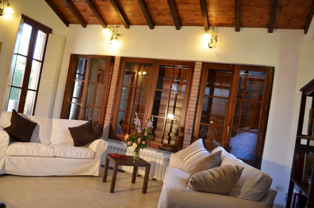 דירות מונטפיאסקונה Casa Sorgente מראה חיצוני תמונה