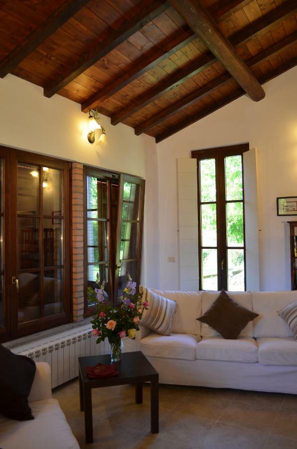 דירות מונטפיאסקונה Casa Sorgente מראה חיצוני תמונה