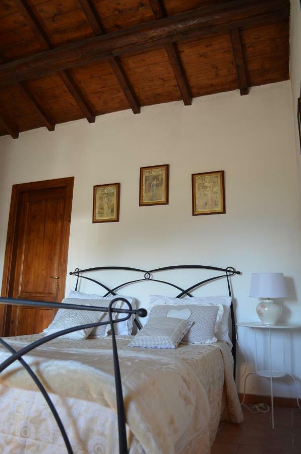 דירות מונטפיאסקונה Casa Sorgente מראה חיצוני תמונה